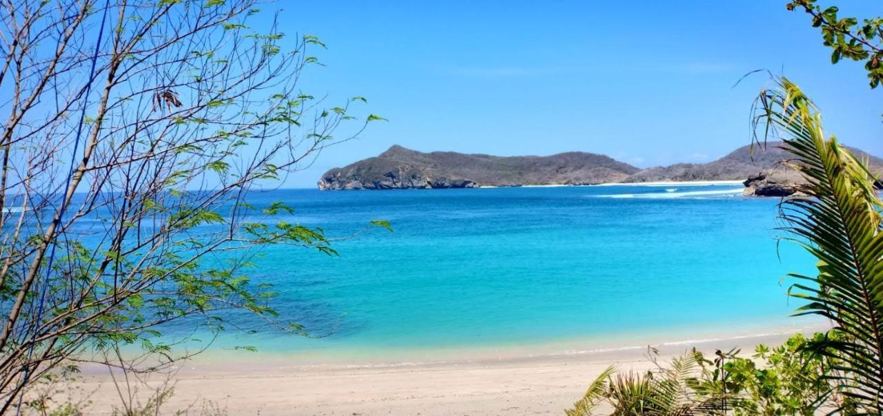 Отель Castaway Surf Retreat 1 Sekongkang Экстерьер фото