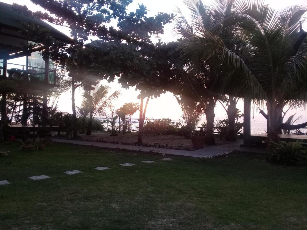 Отель Castaway Surf Retreat 1 Sekongkang Экстерьер фото