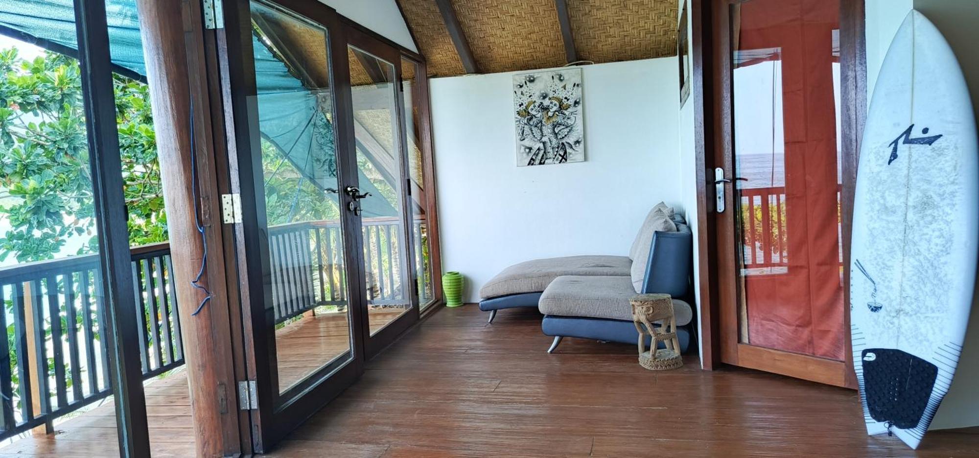 Отель Castaway Surf Retreat 1 Sekongkang Экстерьер фото