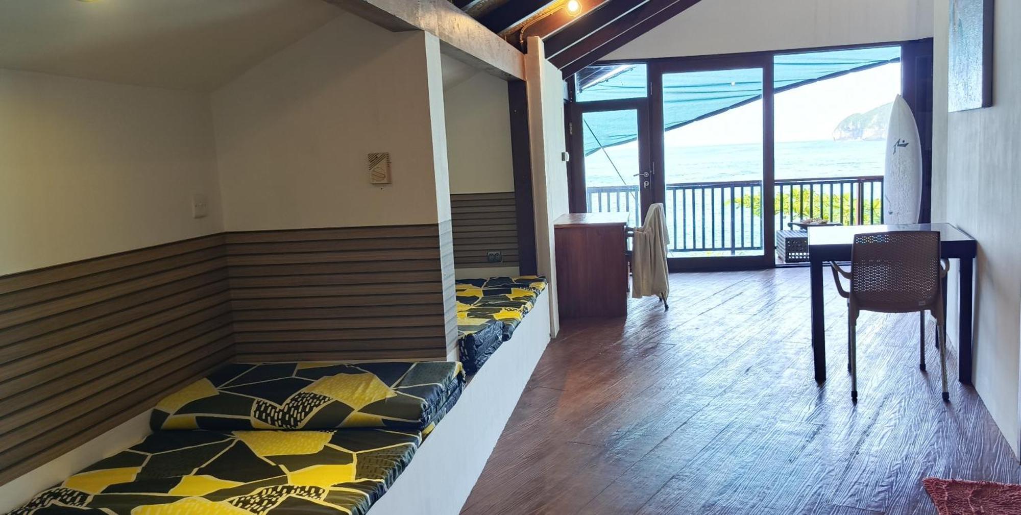 Отель Castaway Surf Retreat 1 Sekongkang Экстерьер фото