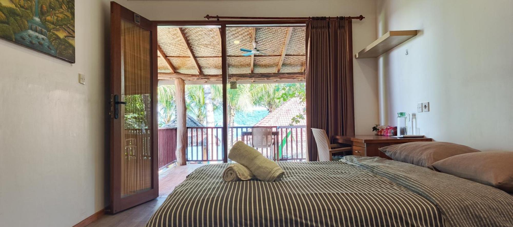 Отель Castaway Surf Retreat 1 Sekongkang Экстерьер фото